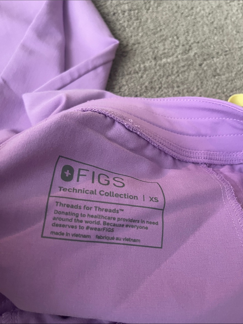 Figs Zamora Jogger with Yellow Drawstring - Picture 3 of 4
